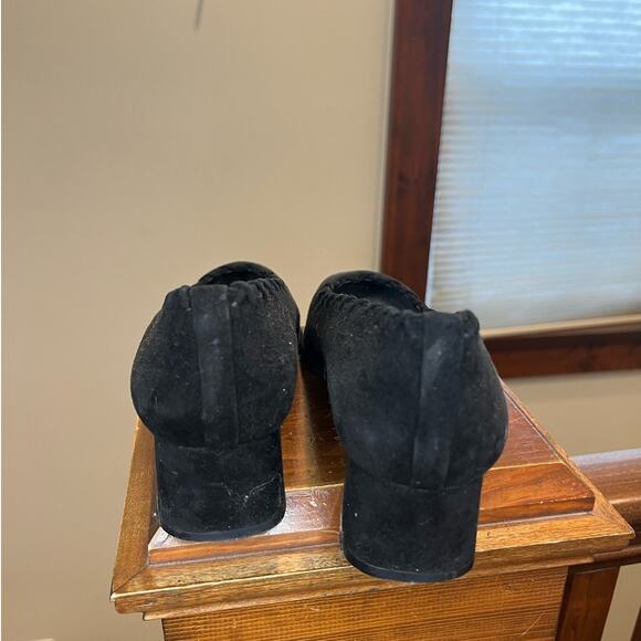 Stuart Weitzman Vintage‎ Women's  Black Suede Heels Size 6.5 Square Toe - Picture 3 of 6